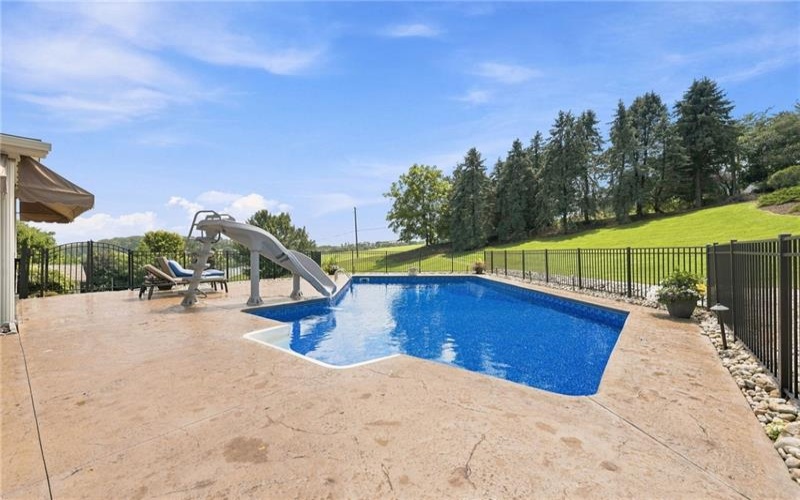 9551 DOWNING PLACE, IRWIN, 15642, 4 Bedroom Bedrooms, 10 Room Rooms,3.1 BathroomBathrooms,Residential,For Sale,DOWNING PLACE,1768786