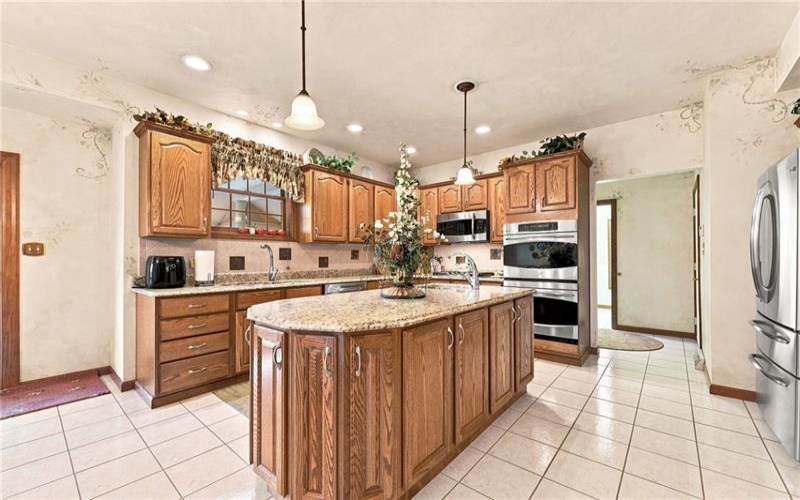 9551 DOWNING PLACE, IRWIN, 15642, 4 Bedroom Bedrooms, 10 Room Rooms,3.1 BathroomBathrooms,Residential,For Sale,DOWNING PLACE,1768786