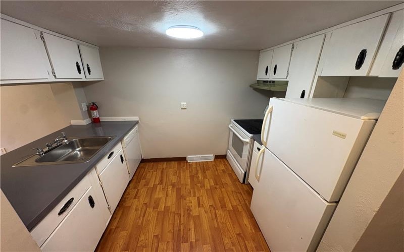 106 Kifer Road, Jeannette, 15644, 2 Bedroom Bedrooms, ,1 BathroomBathrooms,Lease,For Rent,Kifer Road,1768811