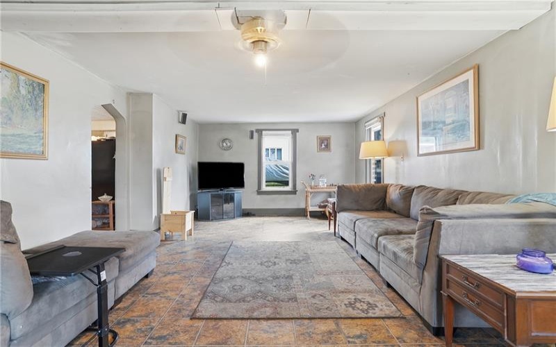 50 Cloverdale Street, Bovard, 15619, 3 Bedrooms Bedrooms, ,1.1 BathroomsBathrooms,Residential,For Sale,Cloverdale Street,1768872