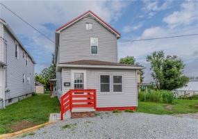 127 Braddock Rd, Mount Pleasant, 15666, 2 Bedroom Bedrooms, ,1.1 BathroomBathrooms,Residential,For Sale,Braddock Rd,1768875 127 Braddock Rd, Mount Pleasant, 15666, 2 Bedroom Bedrooms, ,1.1 BathroomBathrooms,Residential,For Sale,Braddock Rd,1768875