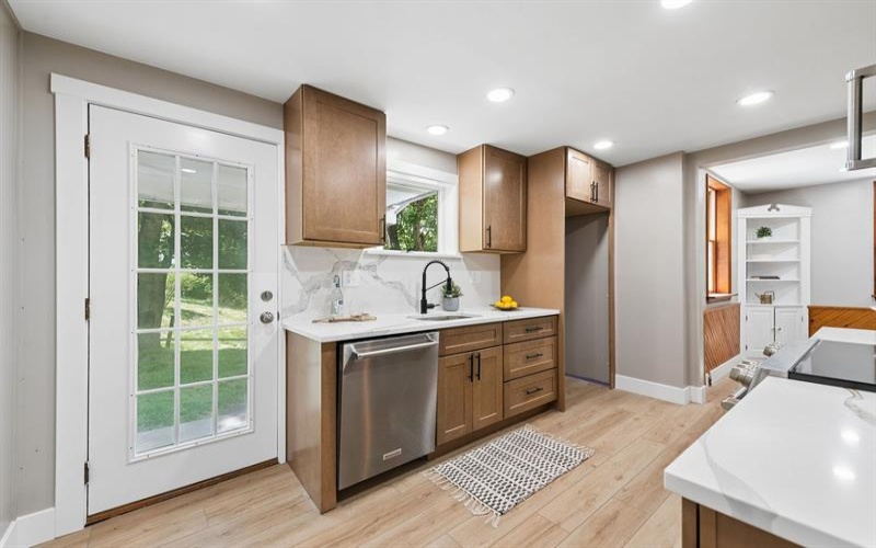 383 Lakeview Dr., Washington, 15301, 4 Bedrooms Bedrooms, ,2 BathroomsBathrooms,Residential,For Sale,Lakeview Dr.,1768898
