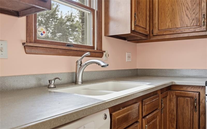 126 Carmella Drive, Irwin, 15642, 4 Bedrooms Bedrooms, ,2.1 BathroomsBathrooms,Residential,For Sale,Carmella Drive,1766802