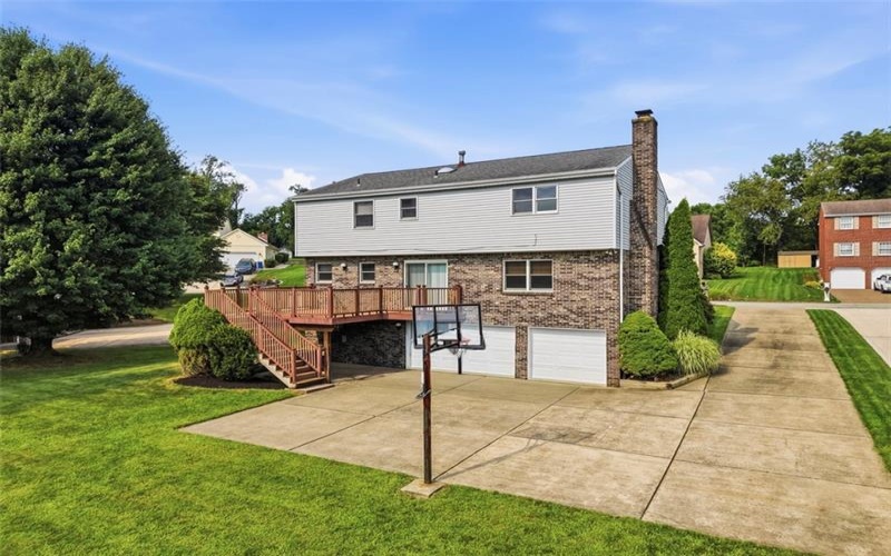 126 Carmella Drive, Irwin, 15642, 4 Bedrooms Bedrooms, ,2.1 BathroomsBathrooms,Residential,For Sale,Carmella Drive,1766802