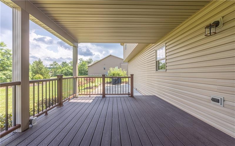 1104 Cross Creek Dr, Uniontown, 15401, 3 Bedrooms Bedrooms, ,2.1 BathroomsBathrooms,Residential,For Sale,Cross Creek Dr,1768848