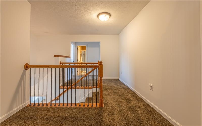1104 Cross Creek Dr, Uniontown, 15401, 3 Bedrooms Bedrooms, ,2.1 BathroomsBathrooms,Residential,For Sale,Cross Creek Dr,1768848