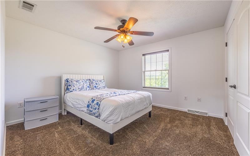 1104 Cross Creek Dr, Uniontown, 15401, 3 Bedrooms Bedrooms, ,2.1 BathroomsBathrooms,Residential,For Sale,Cross Creek Dr,1768848