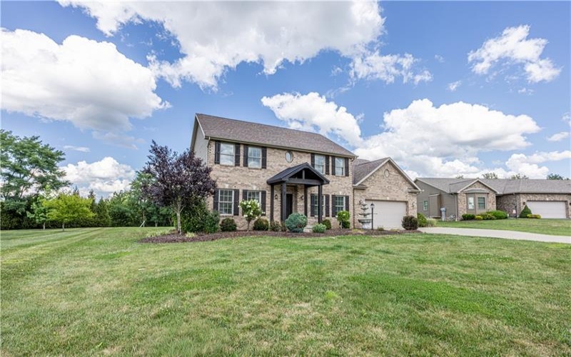 1104 Cross Creek Dr, Uniontown, 15401, 3 Bedrooms Bedrooms, ,2.1 BathroomsBathrooms,Residential,For Sale,Cross Creek Dr,1768848