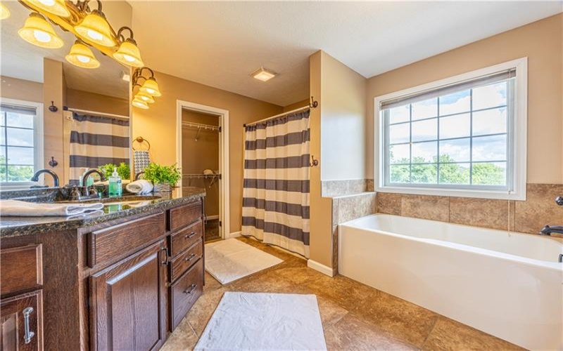 1104 Cross Creek Dr, Uniontown, 15401, 3 Bedrooms Bedrooms, ,2.1 BathroomsBathrooms,Residential,For Sale,Cross Creek Dr,1768848