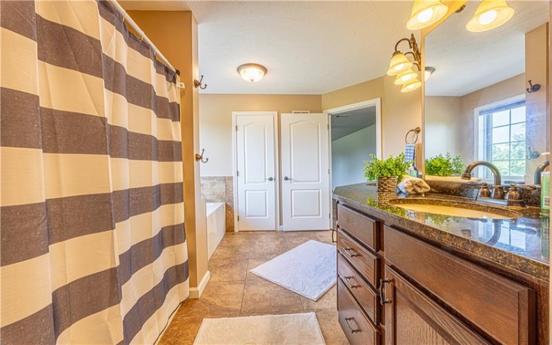 1104 Cross Creek Dr, Uniontown, 15401, 3 Bedrooms Bedrooms, ,2.1 BathroomsBathrooms,Residential,For Sale,Cross Creek Dr,1768848