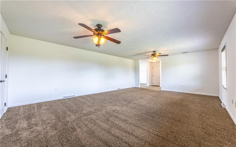 1104 Cross Creek Dr, Uniontown, 15401, 3 Bedrooms Bedrooms, ,2.1 BathroomsBathrooms,Residential,For Sale,Cross Creek Dr,1768848