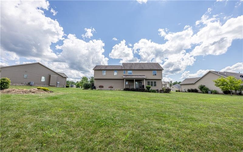 1104 Cross Creek Dr, Uniontown, 15401, 3 Bedrooms Bedrooms, ,2.1 BathroomsBathrooms,Residential,For Sale,Cross Creek Dr,1768848