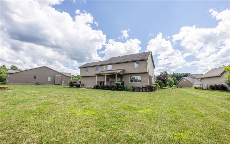 1104 Cross Creek Dr, Uniontown, 15401, 3 Bedrooms Bedrooms, ,2.1 BathroomsBathrooms,Residential,For Sale,Cross Creek Dr,1768848