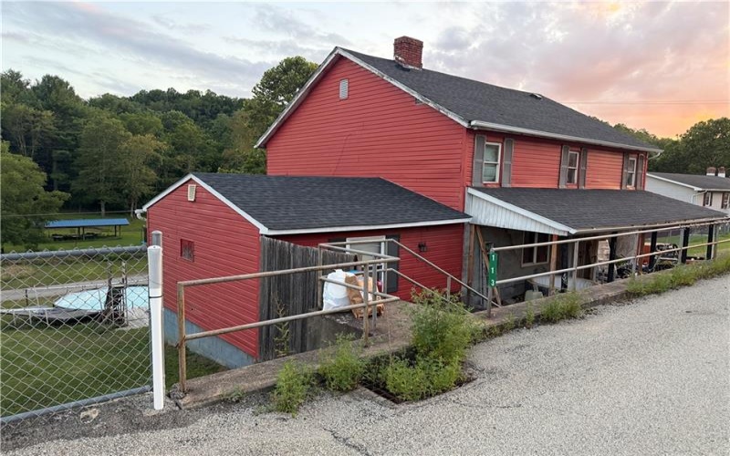 113 Shoaf Rd, Smithfield, 15478, 6 Bedrooms Bedrooms, ,1.1 BathroomsBathrooms,Residential,For Sale,Shoaf Rd,1768878