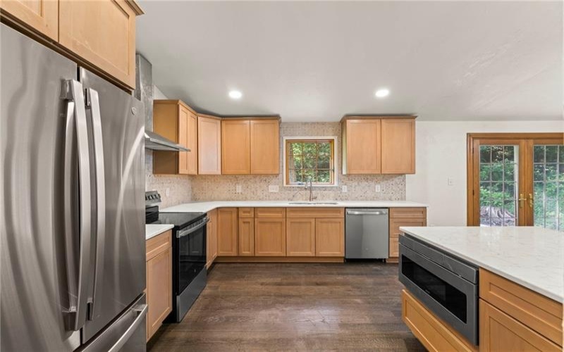 204 Fineview Dr, Canonsburg, 15317, 3 Bedrooms Bedrooms, 8 Rooms Rooms,2.1 BathroomsBathrooms,Residential,For Sale,Fineview Dr,1768891