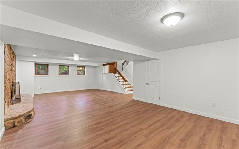 204 Fineview Dr, Canonsburg, 15317, 3 Bedrooms Bedrooms, 8 Rooms Rooms,2.1 BathroomsBathrooms,Residential,For Sale,Fineview Dr,1768891