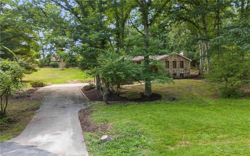 204 Fineview Dr, Canonsburg, 15317, 3 Bedrooms Bedrooms, 8 Rooms Rooms,2.1 BathroomsBathrooms,Residential,For Sale,Fineview Dr,1768891