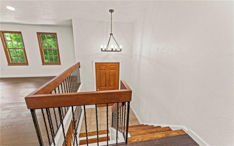 204 Fineview Dr, Canonsburg, 15317, 3 Bedrooms Bedrooms, 8 Rooms Rooms,2.1 BathroomsBathrooms,Residential,For Sale,Fineview Dr,1768891