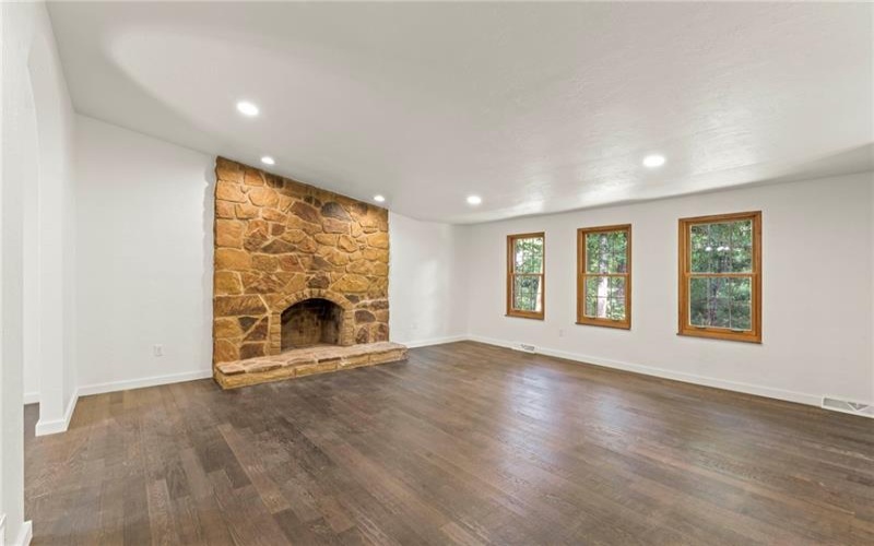 204 Fineview Dr, Canonsburg, 15317, 3 Bedrooms Bedrooms, 8 Rooms Rooms,2.1 BathroomsBathrooms,Residential,For Sale,Fineview Dr,1768891
