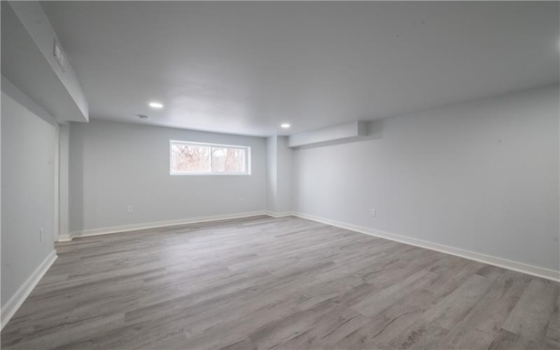 665 Allison Hollow Rd, Washington, 15301, 4 Bedrooms Bedrooms, 9 Rooms Rooms,2 BathroomsBathrooms,Residential,For Sale,Allison Hollow Rd,1744742