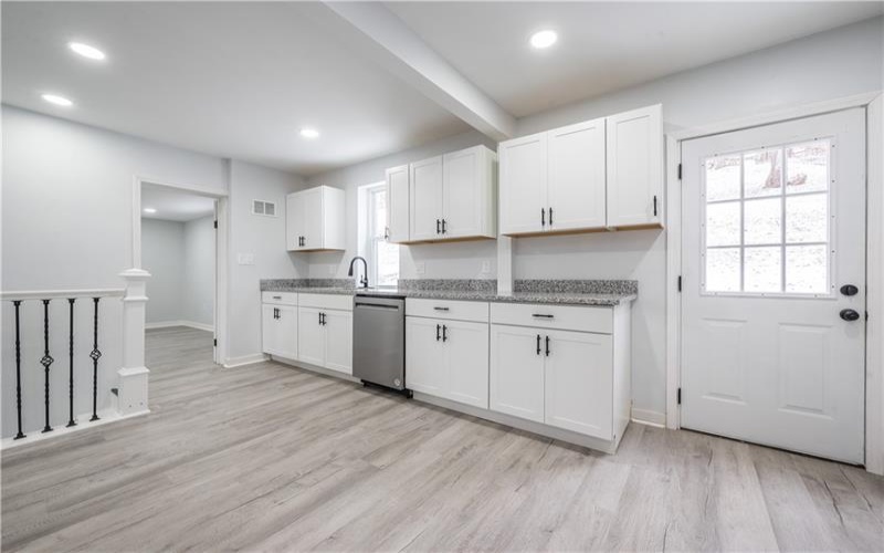 665 Allison Hollow Rd, Washington, 15301, 4 Bedrooms Bedrooms, 9 Rooms Rooms,2 BathroomsBathrooms,Residential,For Sale,Allison Hollow Rd,1744742