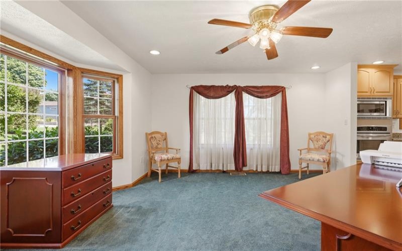 1004 Broderick Street, Berlin, 15530, 3 Bedrooms Bedrooms, ,2.1 BathroomsBathrooms,Residential,For Sale,Broderick Street,1769025