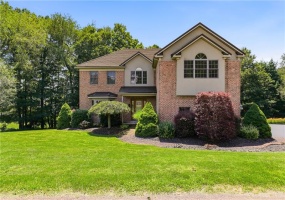 1004 Broderick Street, Berlin, 15530, 3 Bedrooms Bedrooms, ,2.1 BathroomsBathrooms,Residential,For Sale,Broderick Street,1769025