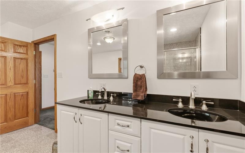 1004 Broderick Street, Berlin, 15530, 3 Bedrooms Bedrooms, ,2.1 BathroomsBathrooms,Residential,For Sale,Broderick Street,1769025