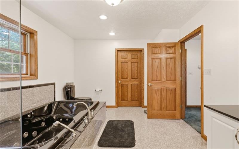 1004 Broderick Street, Berlin, 15530, 3 Bedrooms Bedrooms, ,2.1 BathroomsBathrooms,Residential,For Sale,Broderick Street,1769025