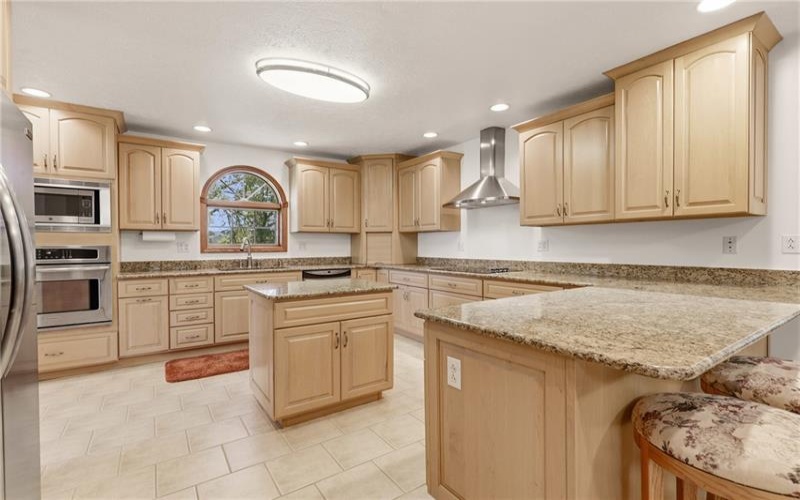 1004 Broderick Street, Berlin, 15530, 3 Bedrooms Bedrooms, ,2.1 BathroomsBathrooms,Residential,For Sale,Broderick Street,1769025