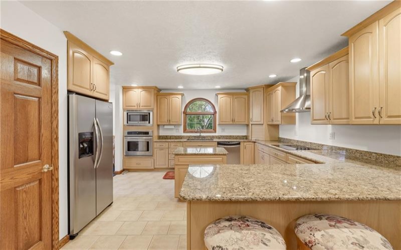 1004 Broderick Street, Berlin, 15530, 3 Bedrooms Bedrooms, ,2.1 BathroomsBathrooms,Residential,For Sale,Broderick Street,1769025