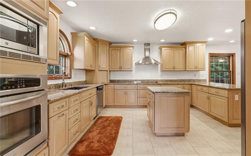 1004 Broderick Street, Berlin, 15530, 3 Bedrooms Bedrooms, ,2.1 BathroomsBathrooms,Residential,For Sale,Broderick Street,1769025