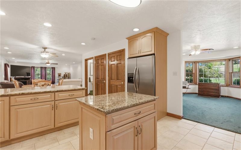 1004 Broderick Street, Berlin, 15530, 3 Bedrooms Bedrooms, ,2.1 BathroomsBathrooms,Residential,For Sale,Broderick Street,1769025