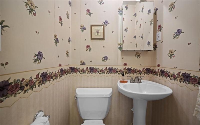 107 Cavitt ave, Trafford, 15085, 5 Bedrooms Bedrooms, ,2.1 BathroomsBathrooms,Residential,For Sale,Cavitt ave,1726293