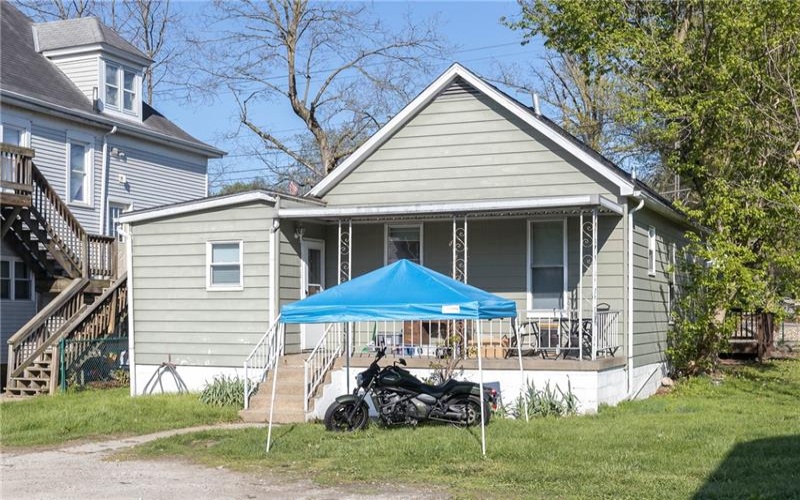 520 W Pike St, Meadowlands, 15347, 3 Bedrooms Bedrooms, 5 Rooms Rooms,1 BathroomBathrooms,Residential,For Sale,W Pike St,1749897