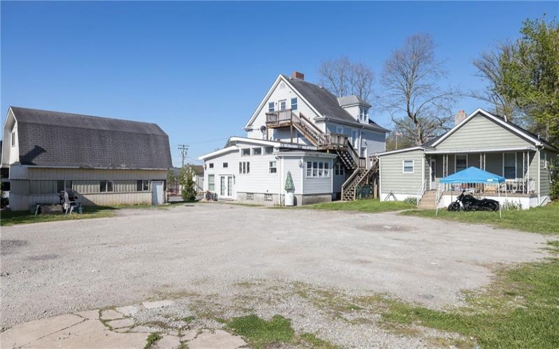 520 W Pike St, Meadowlands, 15347, 3 Bedrooms Bedrooms, 5 Rooms Rooms,1 BathroomBathrooms,Residential,For Sale,W Pike St,1749897