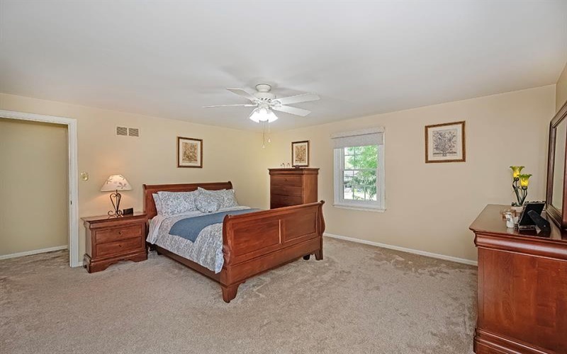 101 Roscommon PLACE, McMurray, 15317, 3 Bedrooms Bedrooms, 8 Rooms Rooms,2.1 BathroomsBathrooms,Residential,For Sale,Roscommon,1752849