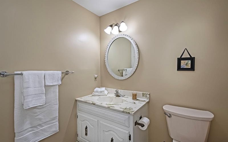 101 Roscommon PLACE, McMurray, 15317, 3 Bedrooms Bedrooms, 8 Rooms Rooms,2.1 BathroomsBathrooms,Residential,For Sale,Roscommon,1752849