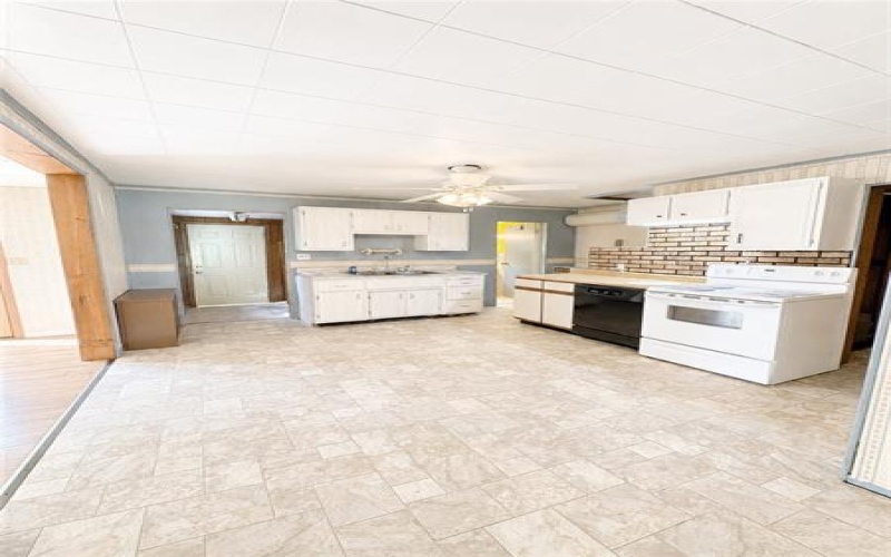 416 Grant St, Richeyville, 15358, 3 Bedrooms Bedrooms, ,1.1 BathroomsBathrooms,Residential,For Sale,Grant St,1765102