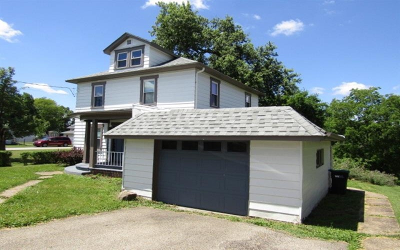 913 Locust Ave, Washington, 15301, 3 Bedrooms Bedrooms, 7 Rooms Rooms,1 BathroomBathrooms,Residential,For Sale,Locust Ave,1767107