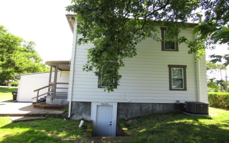 913 Locust Ave, Washington, 15301, 3 Bedrooms Bedrooms, 7 Rooms Rooms,1 BathroomBathrooms,Residential,For Sale,Locust Ave,1767107