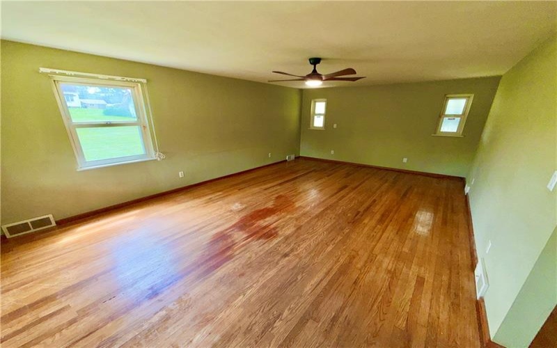 5 Suncrest Lane, Uniontown, 15401, 3 Bedrooms Bedrooms, 7 Rooms Rooms,2 BathroomsBathrooms,Residential,For Sale,Suncrest Lane,1768652