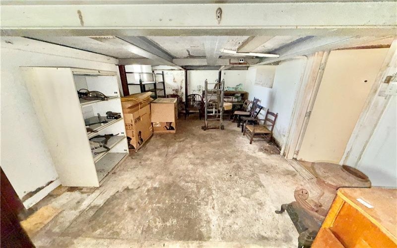 5 Suncrest Lane, Uniontown, 15401, 3 Bedrooms Bedrooms, 7 Rooms Rooms,2 BathroomsBathrooms,Residential,For Sale,Suncrest Lane,1768652