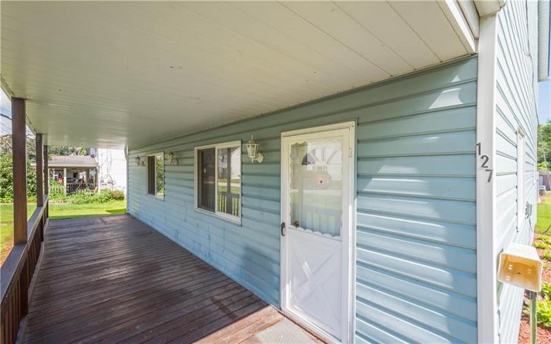 127 Poplar Street, Ellsworth, 15331, 4 Bedrooms Bedrooms, 7 Rooms Rooms,1 BathroomBathrooms,Residential,For Sale,Poplar Street,1768895