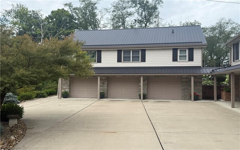 110 Sunny Dell Lane, McMurray, 15317, 2 Bedrooms Bedrooms, ,1.1 BathroomsBathrooms,Lease,For Rent,Sunny Dell Lane,1769000