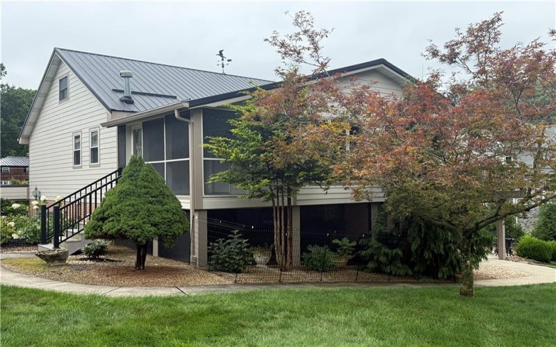 110 Sunny Dell Lane, McMurray, 15317, 2 Bedrooms Bedrooms, ,1.1 BathroomsBathrooms,Lease,For Rent,Sunny Dell Lane,1769000