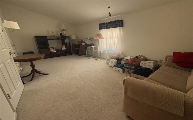 2750 Iowa Dr, Lower Burrell, 15068, 3 Bedroom Bedrooms, 7 Room Rooms,2.1 BathroomBathrooms,Residential,For Sale,Iowa Dr,1769053