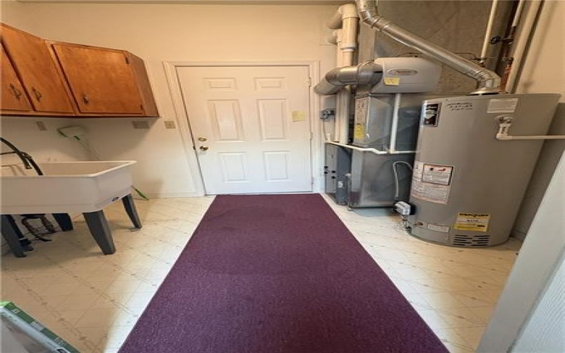 2750 Iowa Dr, Lower Burrell, 15068, 3 Bedroom Bedrooms, 7 Room Rooms,2.1 BathroomBathrooms,Residential,For Sale,Iowa Dr,1769053