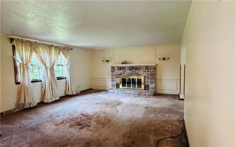 225 End Rd, Brownsville, 15417, 5 Bedrooms Bedrooms, ,1.2 BathroomsBathrooms,Residential,For Sale,End Rd,1769089