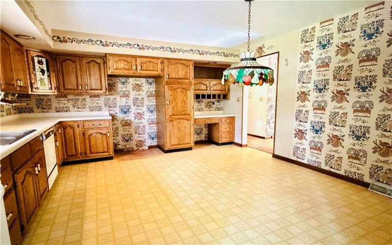 225 End Rd, Brownsville, 15417, 5 Bedrooms Bedrooms, ,1.2 BathroomsBathrooms,Residential,For Sale,End Rd,1769089